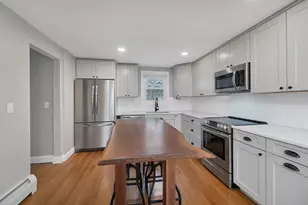 17 Winchester St, Portsmouth, NH 03801 - Photo 4