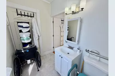 46 Hough Street, Dover, NH 03820 - Photo 14