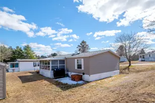 2 Sagamore Ln, Rochester, NH 03867 - Photo 4