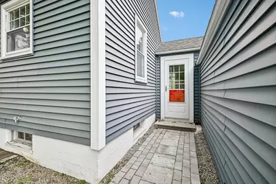 20 Doris Avenue, Portsmouth, NH 03801 - Photo 10