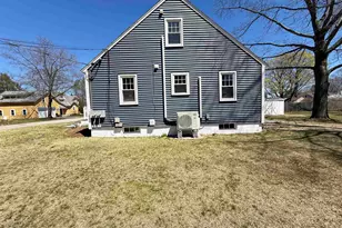 20 Doris Ave, Portsmouth, NH 03801 - Photo 4