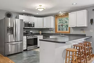 21 Spruce Ln, Dover, NH 03820 - Photo 6