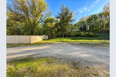 82 Howard Street, Winchester, NH 03470 - Photo 4