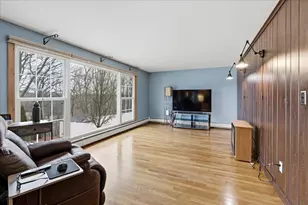 113 Comeau St, Manchester, NH 03102 - Photo 2