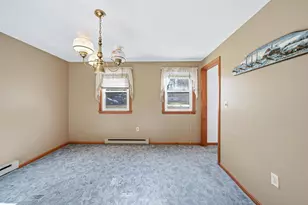 48 Dracut Rd, Hudson, NH 03051 - Photo 16