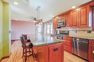 21 Clearview Dr, Nashua, NH 03062 - Photo 8