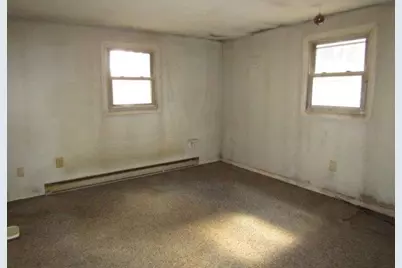 11 Bartlett Road, Derry, NH 03038 - Photo 8