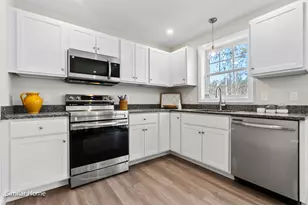 10D Lucky Ln The Crossings At Village Center, Barrington, NH 03825 - Photo 4
