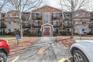 310 Brook Village Rd, Nashua, NH 03062 - Photo 1
