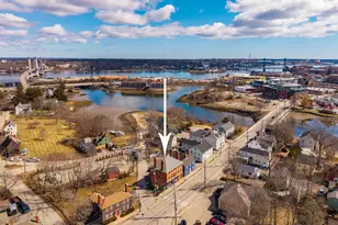 295 Maplewood Ave, Portsmouth, NH 03801 - Photo 2