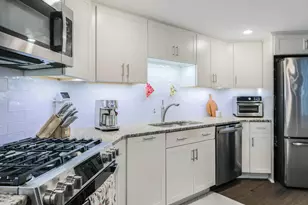 2075 Lafayette Rd, Portsmouth, NH 03801 - Photo 4