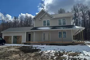 67 Lantern Dr, Sandown, NH 03873 - Photo 1