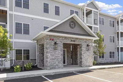 10100 S Willow Street #109, Manchester, NH 03103 - Photo 4