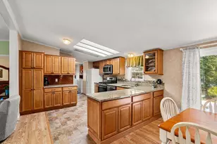 11 Magnolia Ln, Belmont, NH 03220 - Photo 4