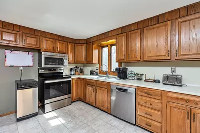 22 Taschereau Boulevard, Nashua, NH 03062 - Photo 8