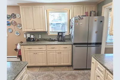 42 Celeste Street, Manchester, NH 03103 - Photo 6