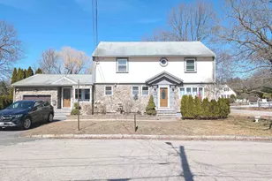 42 Celeste St, Manchester, NH 03103 - Photo 2