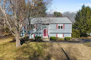 27 Hyacinth Dr, Nashua, NH 03062 - Photo 32