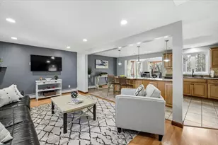 47 Stowell Rd, Bedford, NH 03110 - Photo 6