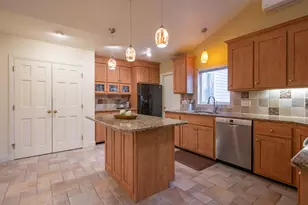 65 Bloody Brook Rd, Hampstead, NH 03841 - Photo 8