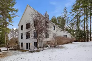 182 Winnicutt Rd, Stratham, NH 03885 - Photo 4