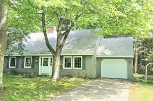 12 Laurel Cir, Wolfeboro, NH 03894 - Photo 2