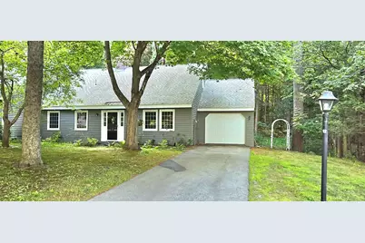 12 Laurel Circle, Wolfeboro, NH 03894 - Photo 2