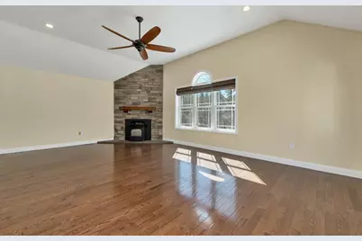 142 Worcester Road, Hollis, NH 03049 - Photo 4