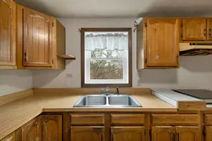 306 Portsmouth St, Concord, NH 03301 - Photo 16
