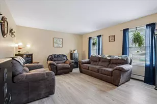 29 Sweatt St, Concord, NH 03303 - Photo 12