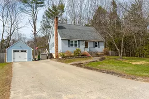 41 Midnight Sun Dr, Epping, NH 03042 - Photo 2