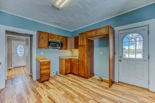 96 Clark St, Berlin, NH 03570 - Photo 16