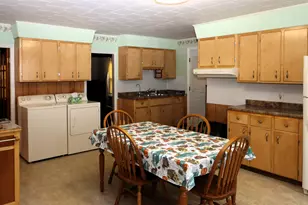 612 Rockingham St, Berlin, NH 03570 - Photo 8