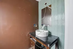 23 Krakow Ave, Manchester, NH 03103 - Photo 22