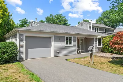 40 Walden Pond Drive, Nashua, NH 03064 - Photo 2