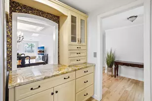 40 Walden Pond Dr, Nashua, NH 03064 - Photo 12