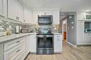 30 Spring Cove Rd, Nashua, NH 03062 - Photo 10