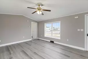 85 Caddy Dr, Salem, NH 03079 - Photo 8