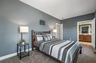 17 River Front Dr, Manchester, NH 03102 - Photo 38