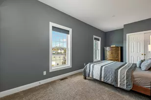 17 River Front Dr, Manchester, NH 03102 - Photo 40