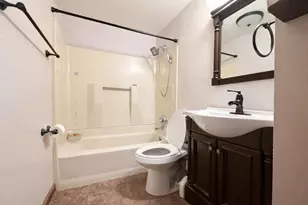 87 St Marie St, Manchester, NH 03102 - Photo 22