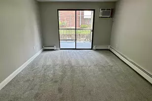33 Andrew St, Manchester, NH 03104 - Photo 4