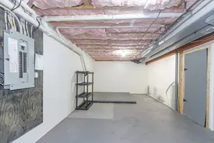 6 Lincoln Dr, Londonderry, NH 03053 - Photo 38