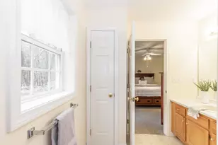 6 Lincoln Dr, Londonderry, NH 03053 - Photo 36