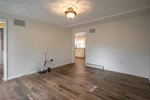 27 Red Squirrel Ln, Chester, NH 03036 - Photo 12