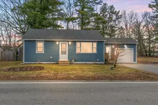 18 Old Rd, Plaistow, NH 03865 - Photo 1