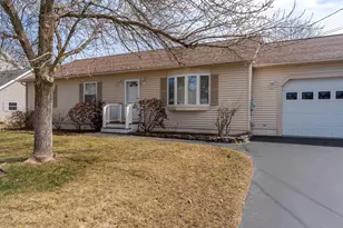 19 Fortier Dr, Rochester, NH 03867 - Photo 4