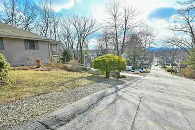 387 Harrison Street, Manchester, NH 03104 - Photo 4