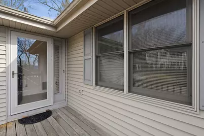 387 Harrison Street, Manchester, NH 03104 - Photo 6