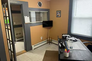 14 Summer St, Laconia, NH 03246 - Photo 4